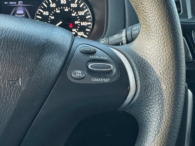Used 2019 Nissan Pathfinder S AWD/4WD image 39