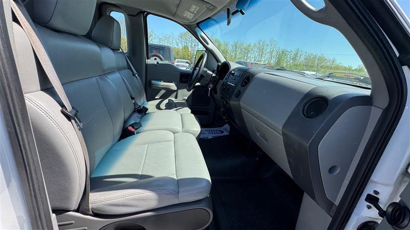 Used 2005 Ford F150 STX image 40