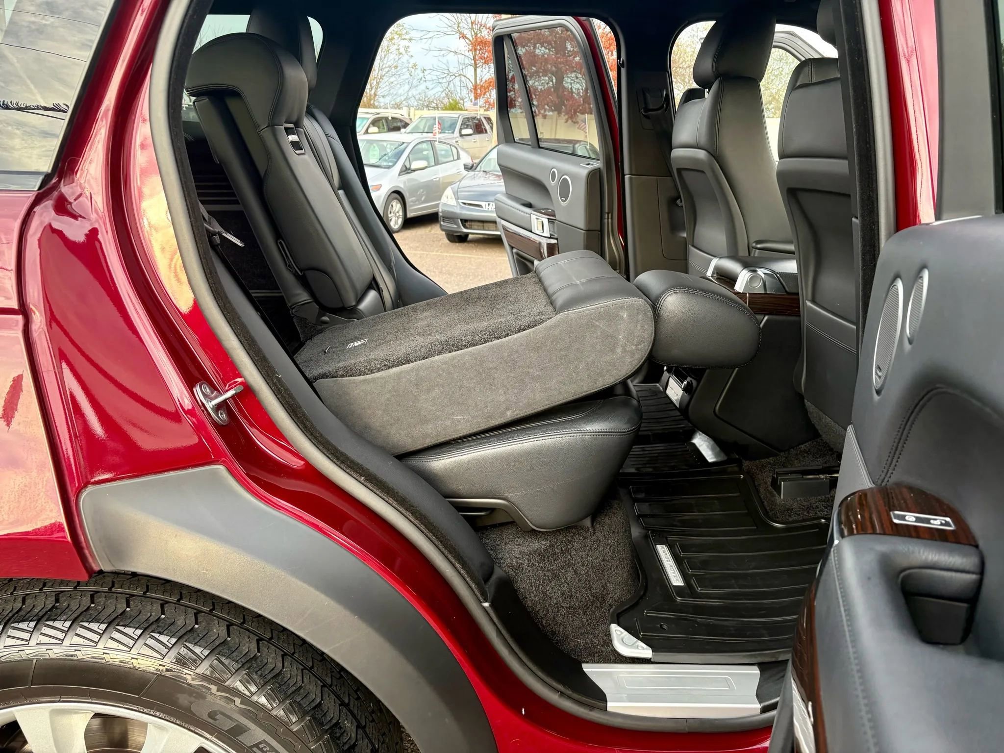 Used 2017 Land Rover Range Rover image 30