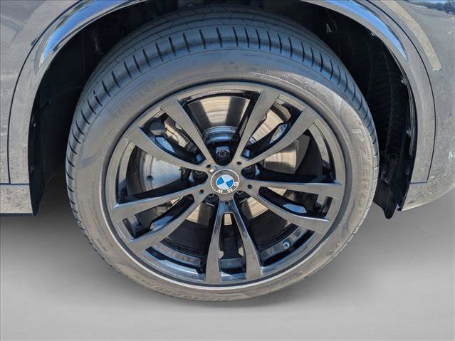 Used 2017 BMW X5 xDrive50i AWD/4WD image 25