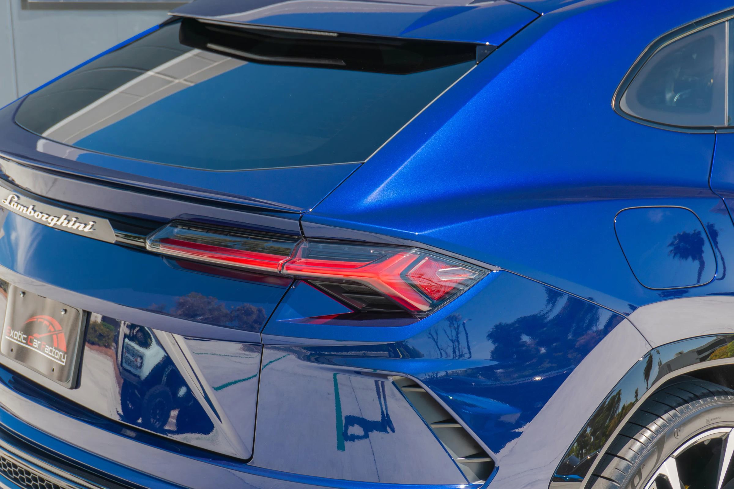 Used 2021 Lamborghini Urus AWD/4WD image 38