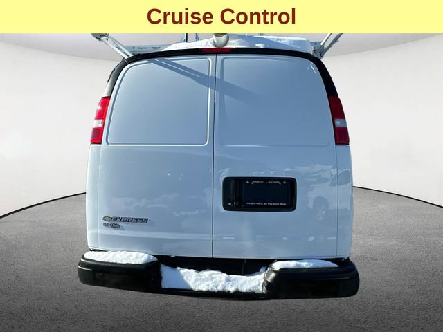 Used 2025 Chevrolet Express 2500 Extended w/ Communications Package image 12