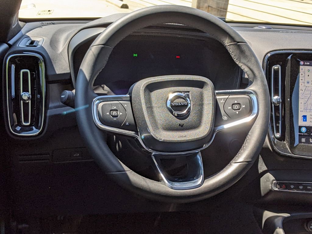 Certified 2023 Volvo XC40 Recharge Ultimate AWD/4WD image 14