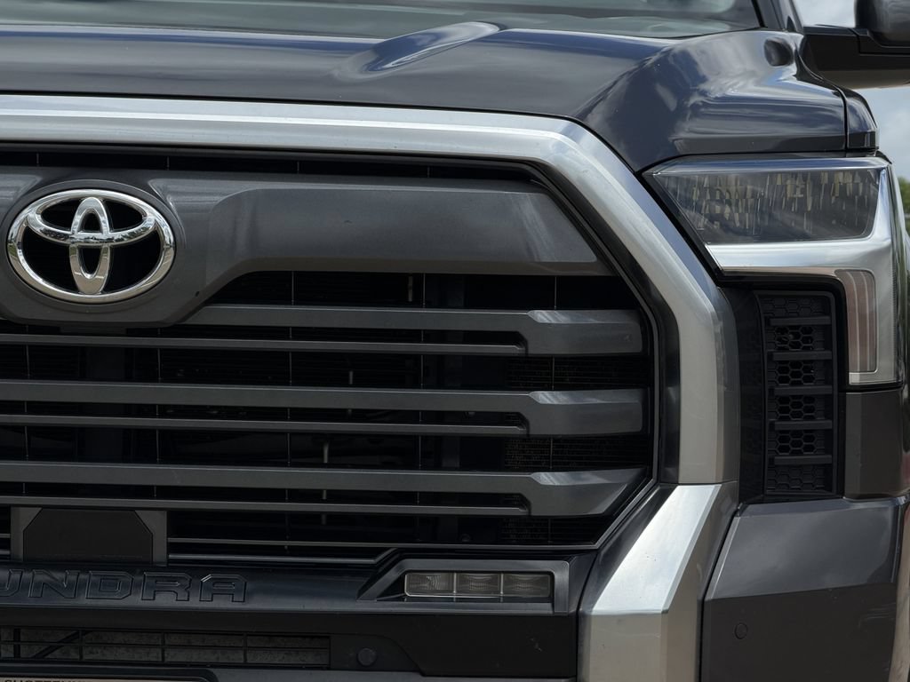 Used 2022 Toyota Tundra Limited AWD/4WD image 8