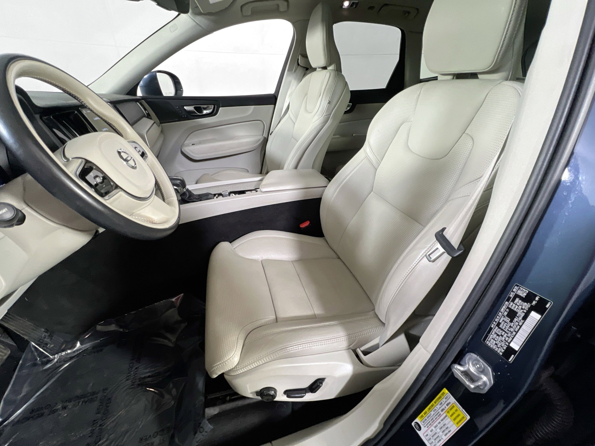 Used 2021 Volvo XC60 T5 Inscription image 21