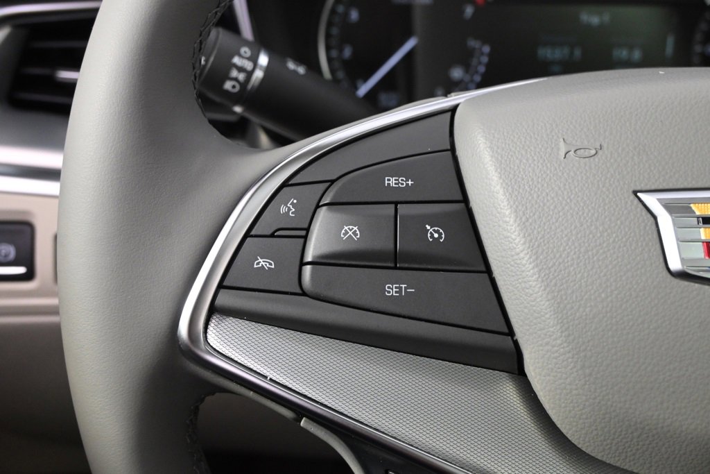 New 2025 Cadillac XT5 Premium Luxury w/ LPO, Floor Liner Package image 33