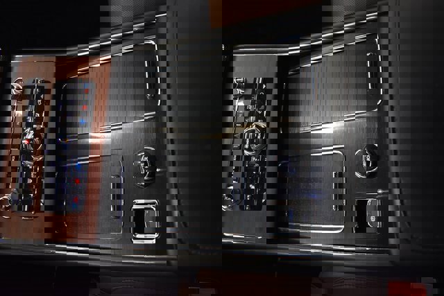 Used 2021 Lincoln Aviator Reserve w/ Equipment Group 201A image 32