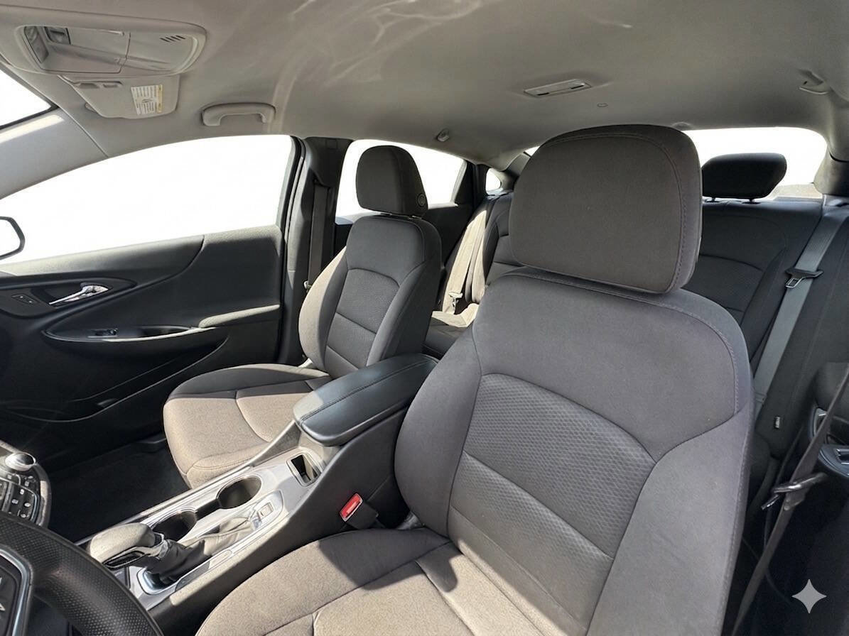 Used 2023 Chevrolet Malibu LT FWD image 11