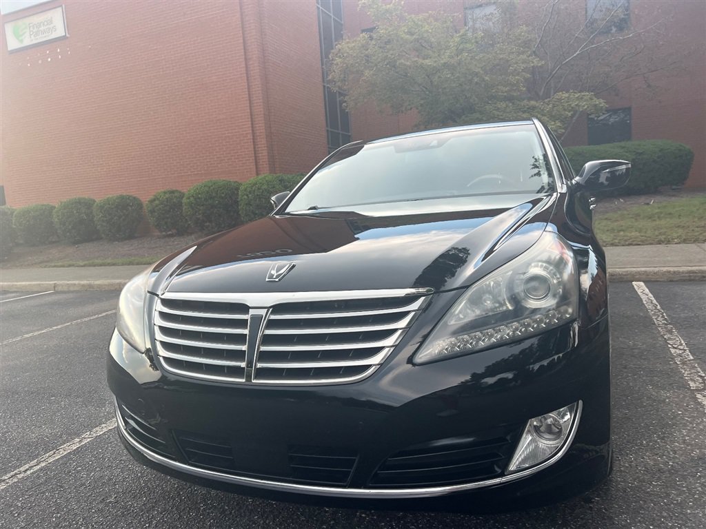 Used 2015 Hyundai Equus Signature RWD image 3