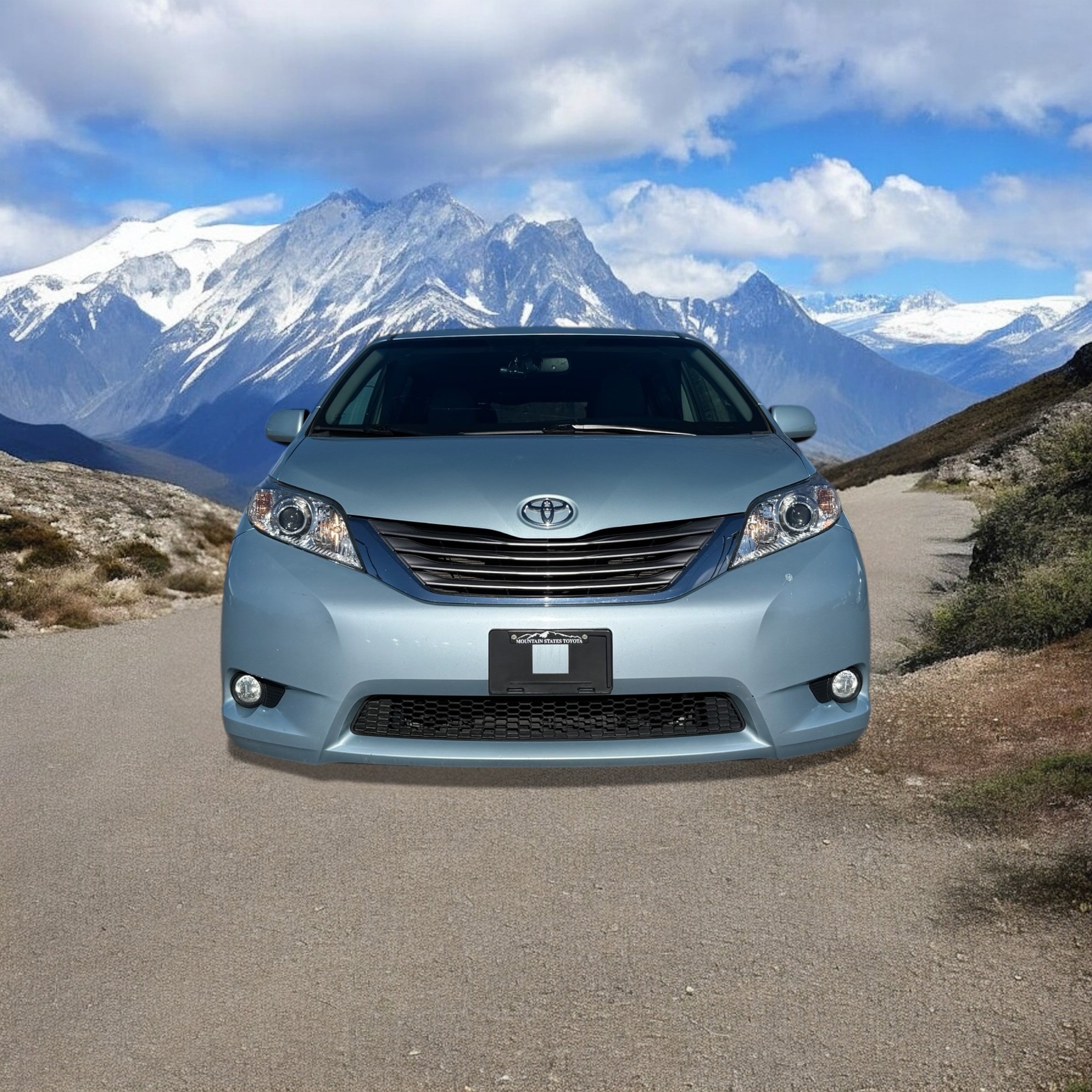 Used 2017 Toyota Sienna XLE image 7