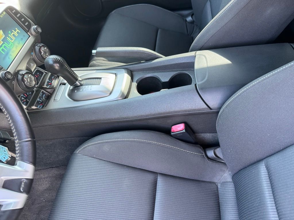 Used 2010 Chevrolet Camaro SS w/ RS Package RWD image 9