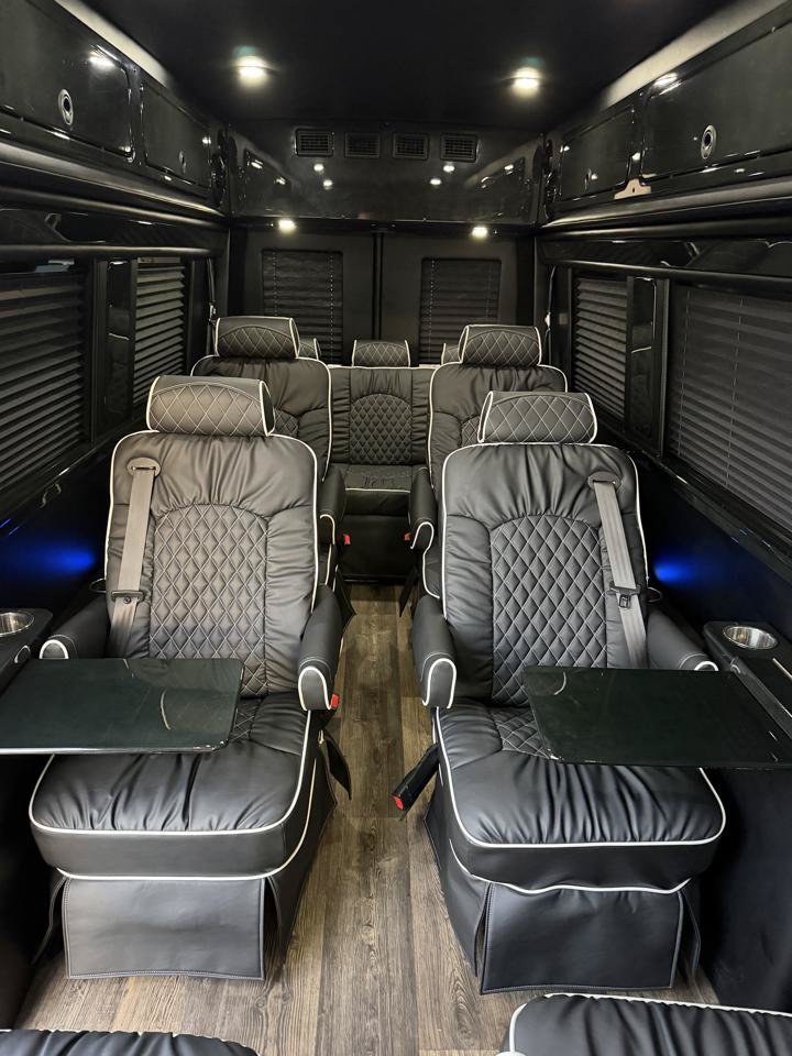 Used 2016 Mercedes-Benz Sprinter 3500 image 54