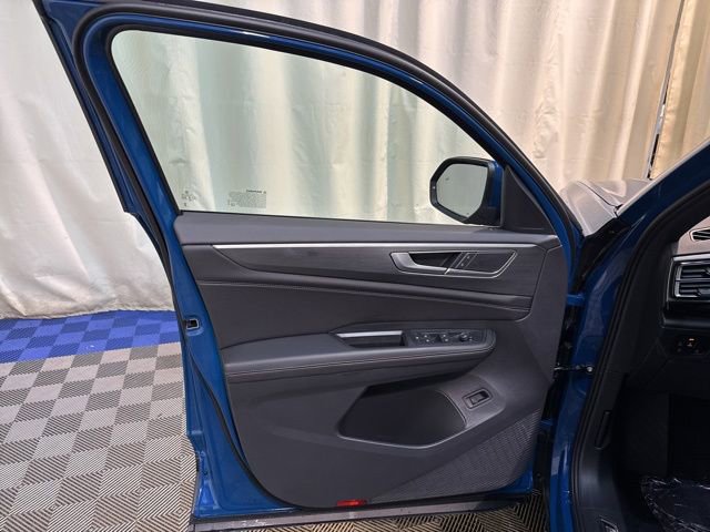 New 2025 Volkswagen Atlas Cross Sport SE image 12