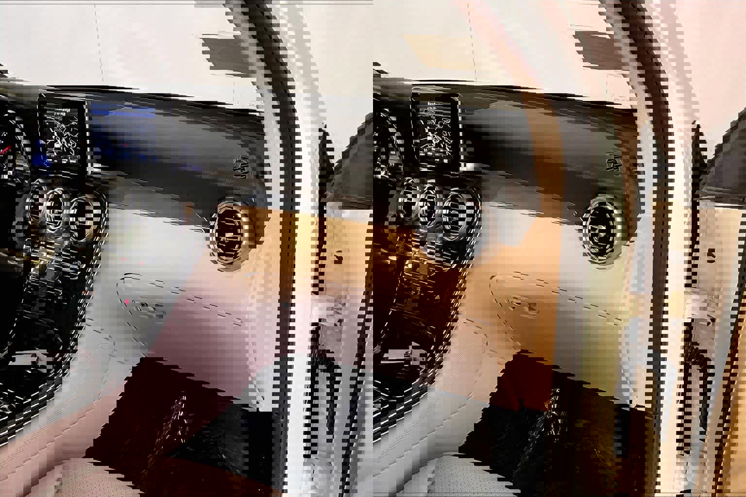 Used 2017 Mercedes-Benz GLC 300 4MATIC image 19