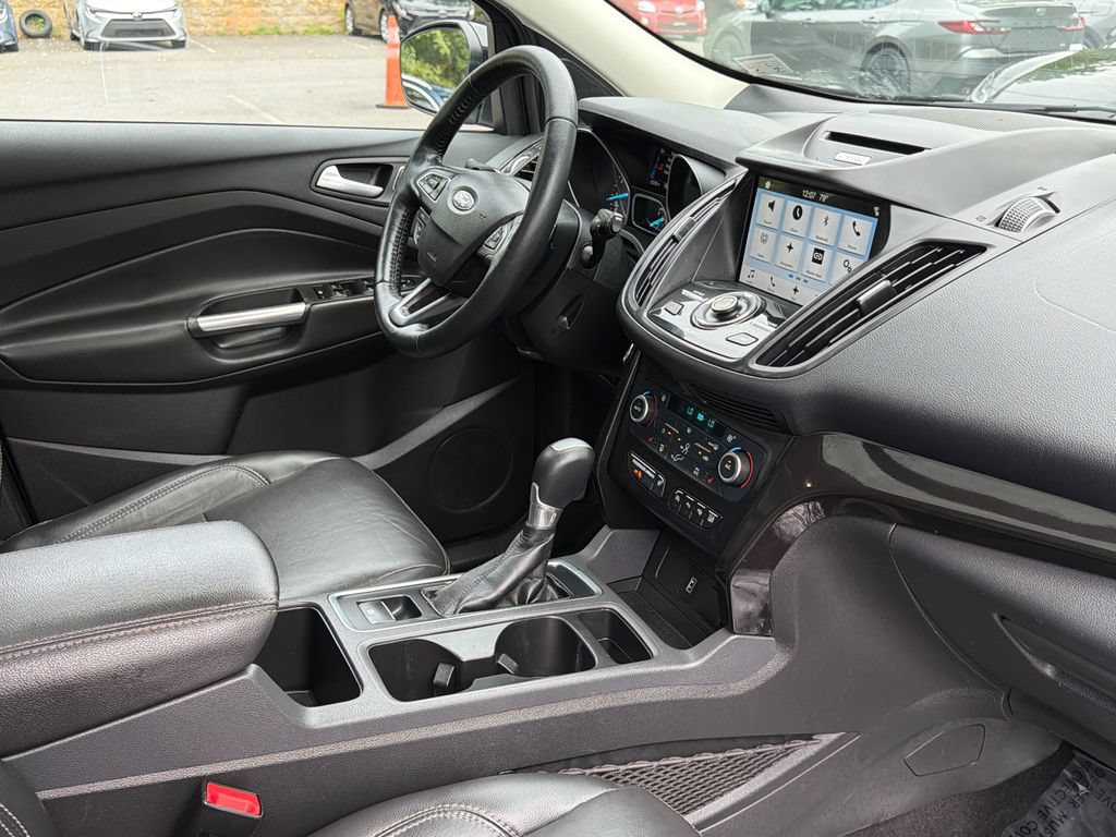 Used 2018 Ford Escape Titanium w/ Ford Safe & Smart Package AWD/4WD image 13