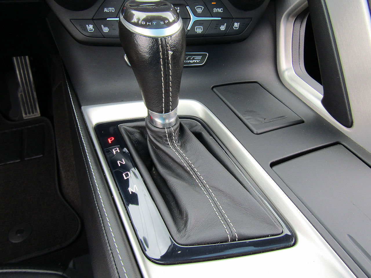 Used 2015 Chevrolet Corvette Stingray Coupe w/ 2LT Preferred Equipment Group RWD image 17