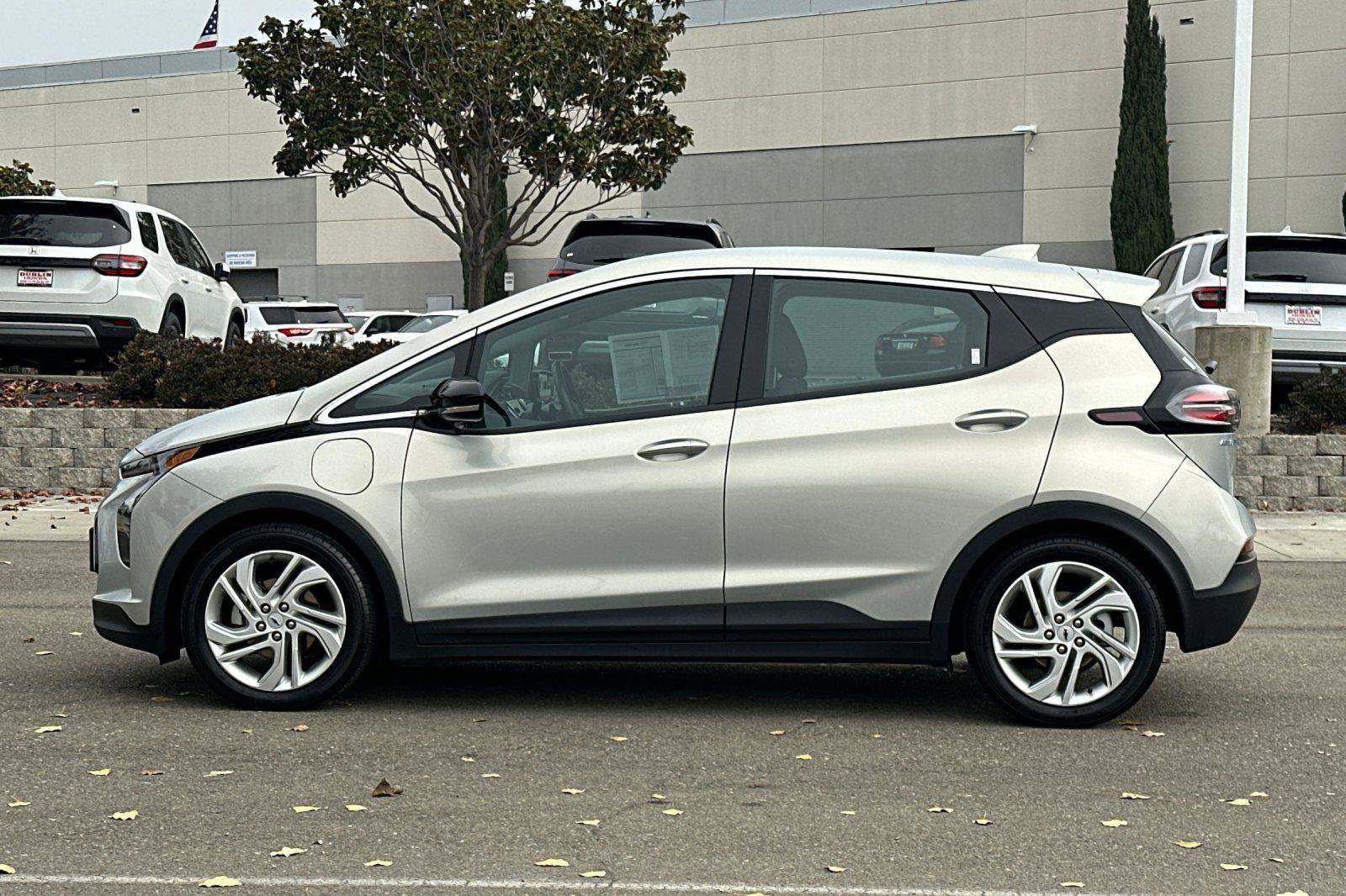 Used 2023 Chevrolet Bolt LT w/ Driver Confidence Package image 7