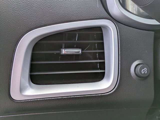 Used 2017 Chevrolet Equinox LT image 15