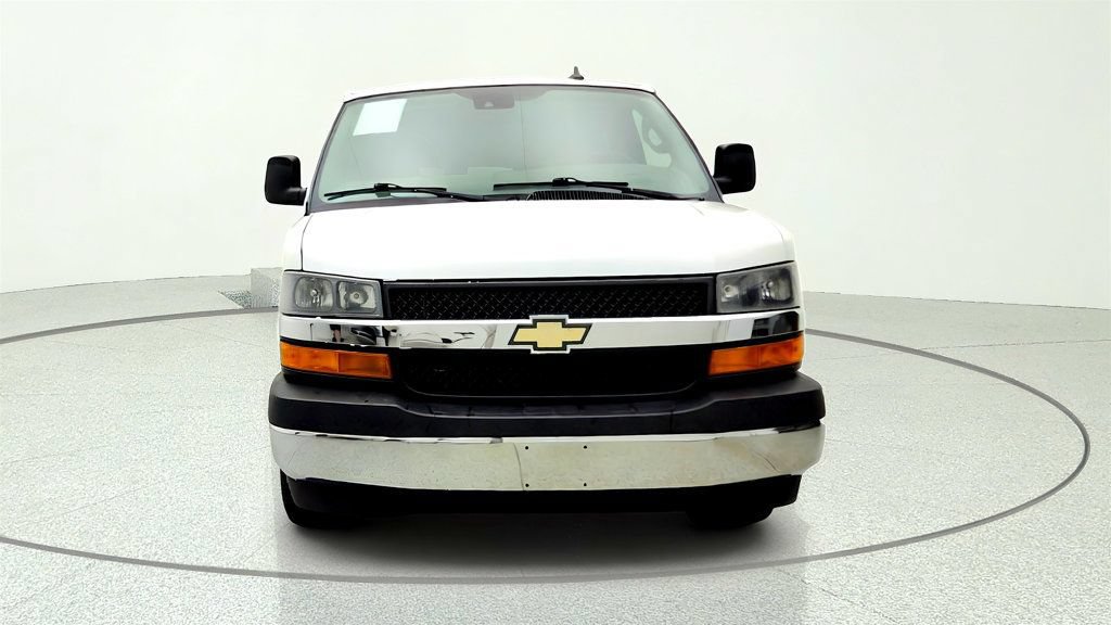 Used 2019 Chevrolet Express 3500 LT w/ LT Preferred Equipment Group RWD image 2