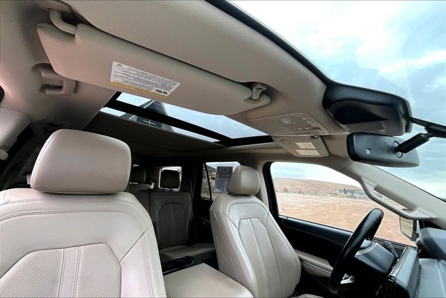 Used 2024 Ford Expedition Limited AWD/4WD image 28