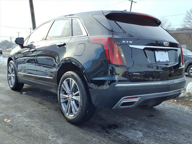 Certified 2025 Cadillac XT5 Premium Luxury image 3