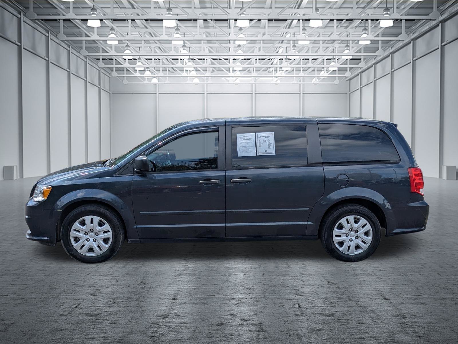 Used 2013 Dodge Grand Caravan American Value Package w/ UConnect Hands-Free Group FWD image 2