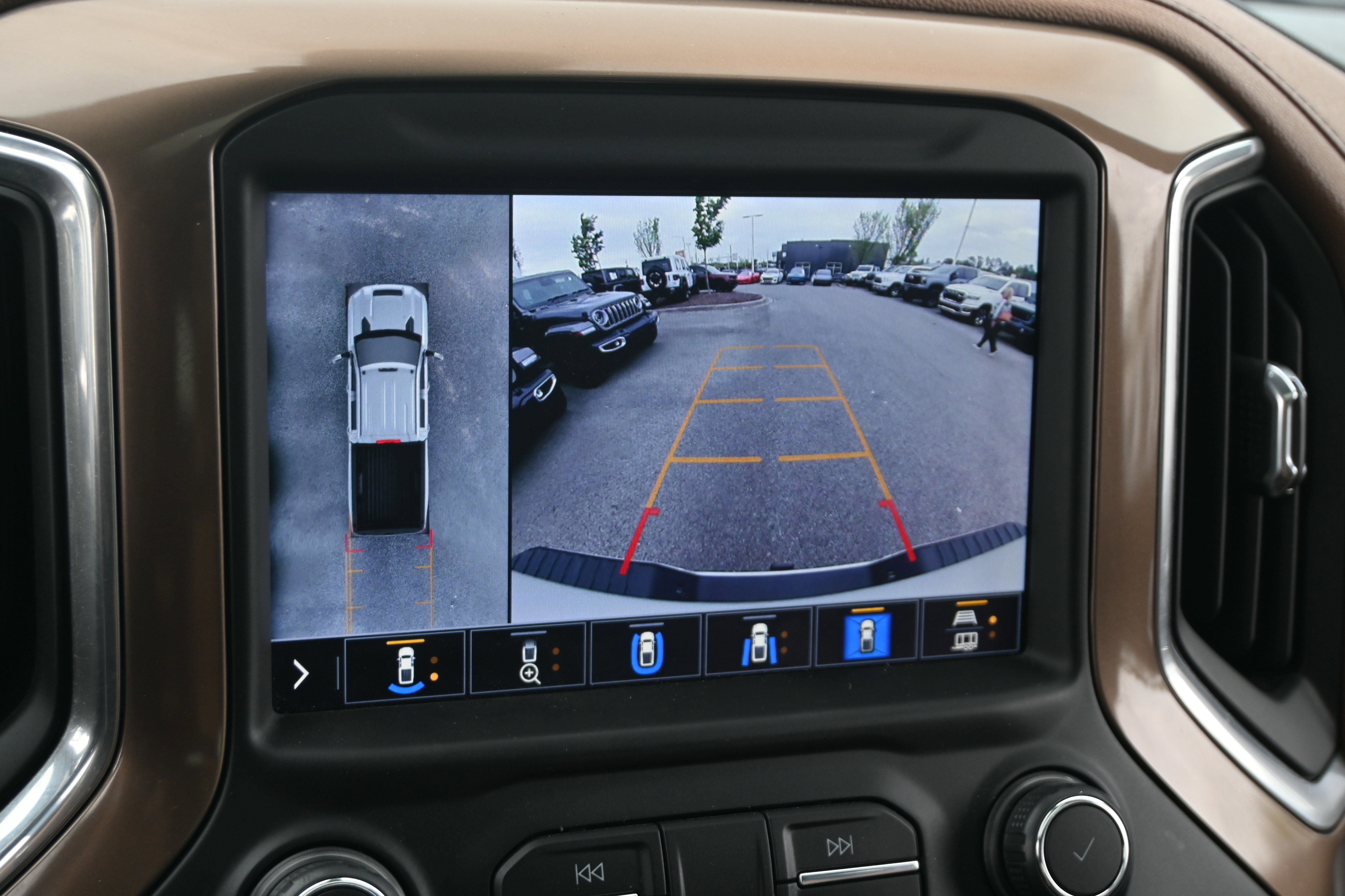 Used 2020 Chevrolet Silverado 2500 High Country image 15