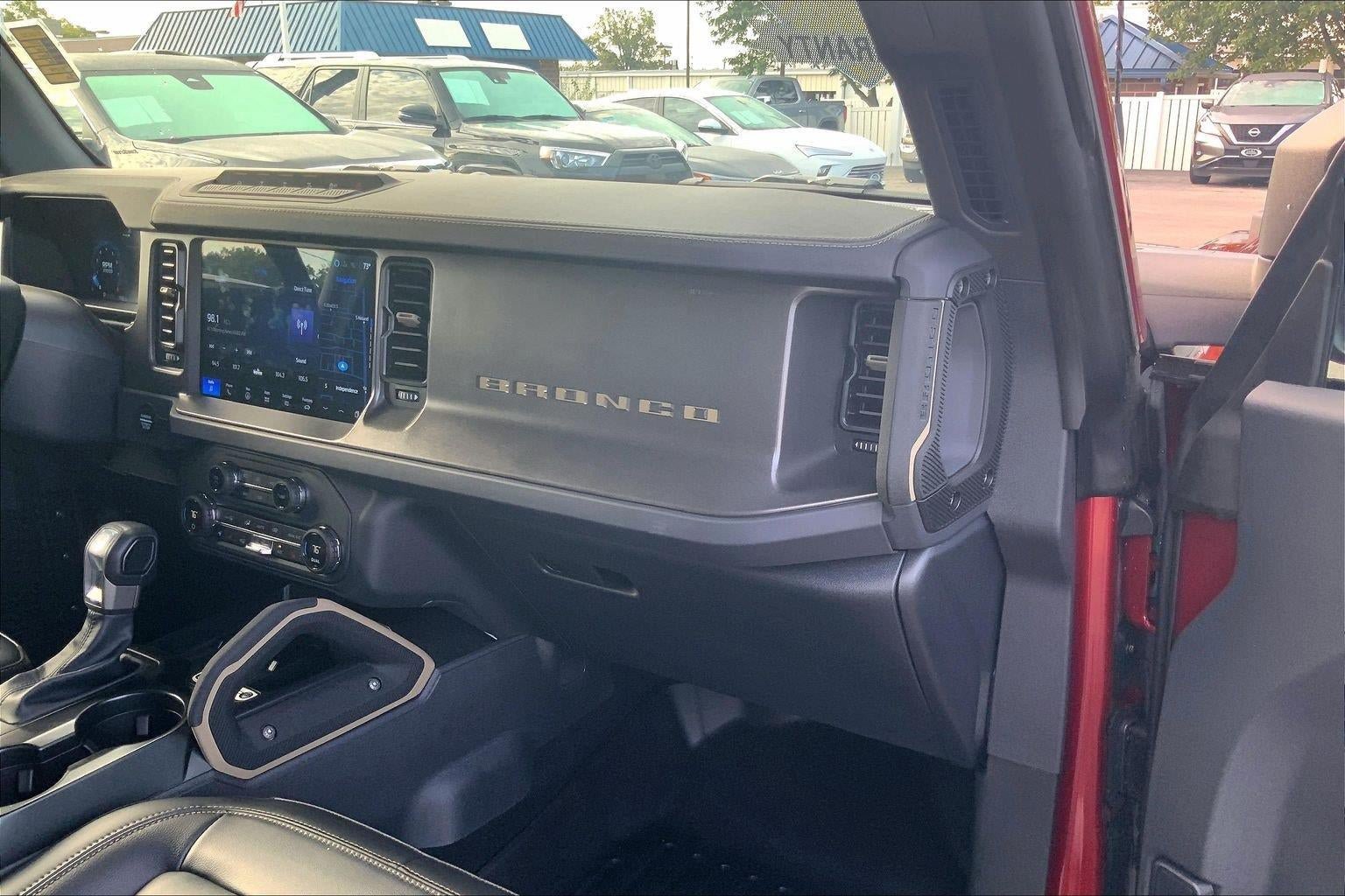 Used 2025 Ford Bronco Badlands AWD/4WD image 15