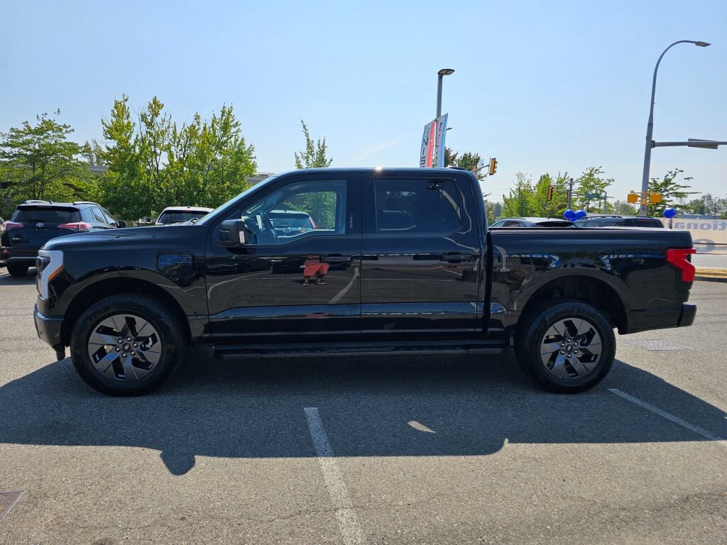 Certified 2024 Ford F150 Lightning Flash AWD/4WD image 8