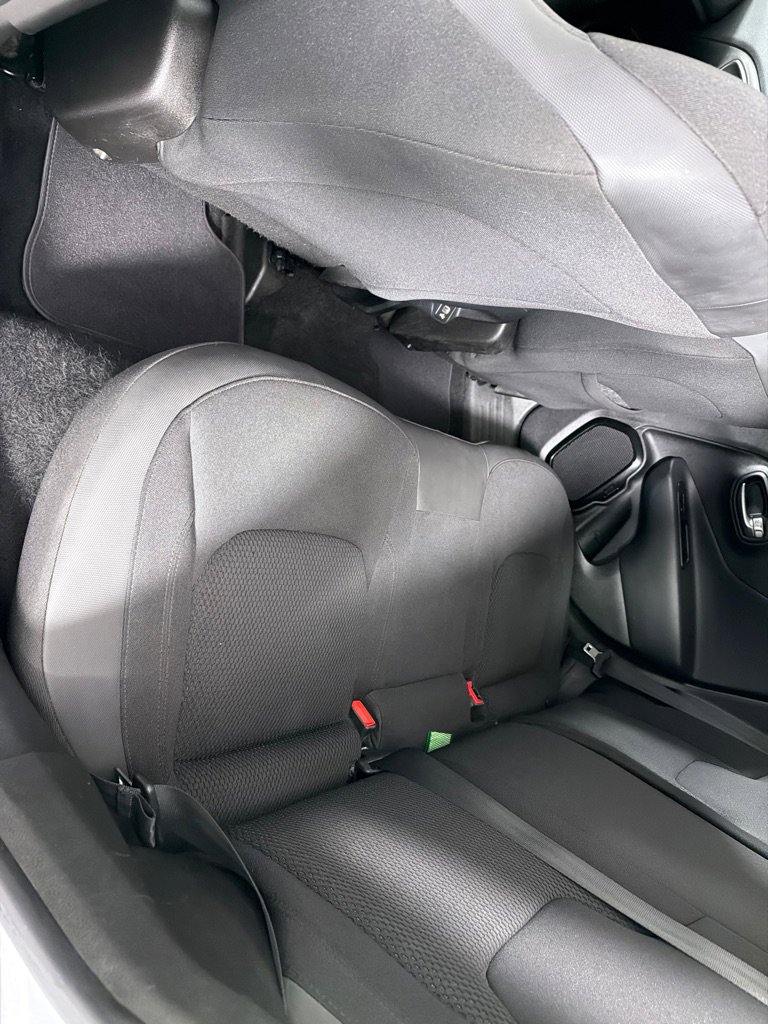 Used 2018 Jeep Renegade Altitude image 15