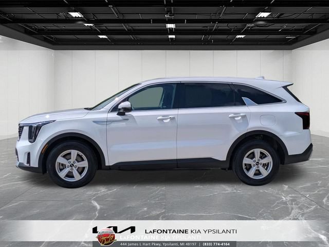 Certified 2025 Kia Sorento LX FWD image 2