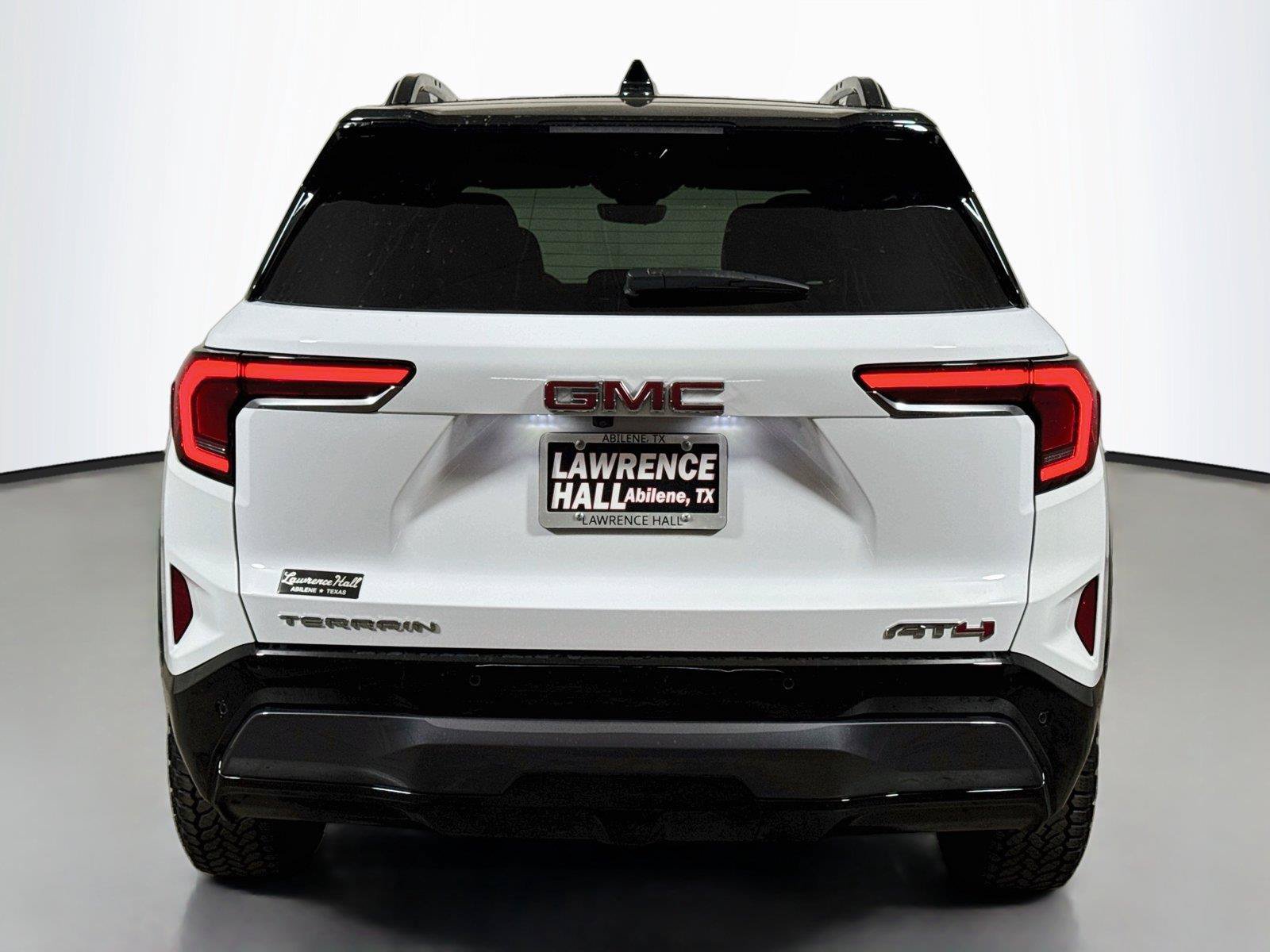 New 2027 GMC Terrain AT4 w/ Technology Package II AWD/4WD image 4