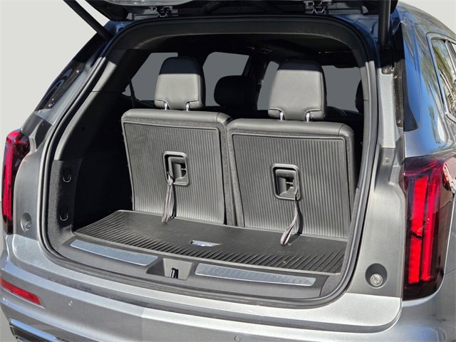 New 2025 Cadillac XT6 Luxury image 17