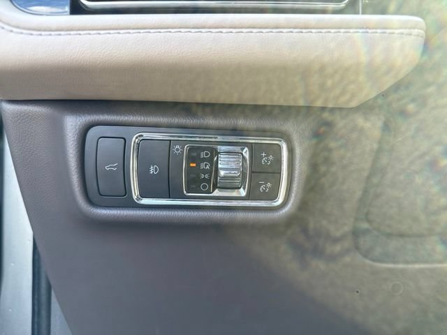 Used 2023 Lincoln Aviator Reserve w/ Equipment Group 201A AWD/4WD image 27