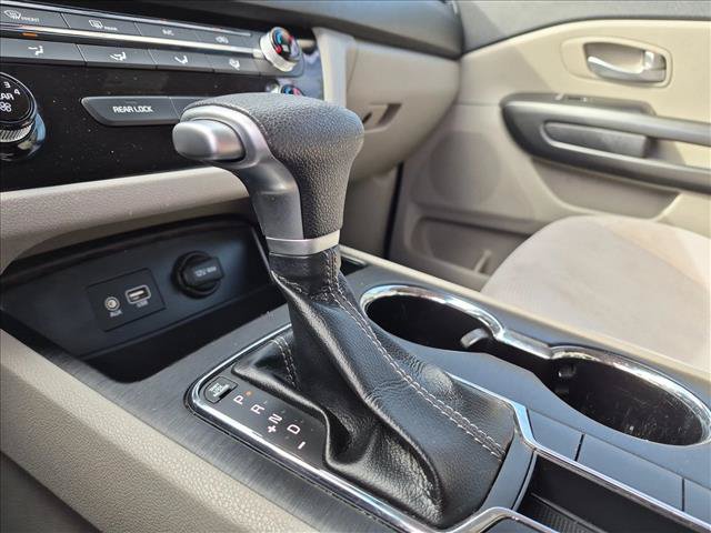 Used 2020 Kia Sedona LX FWD image 9