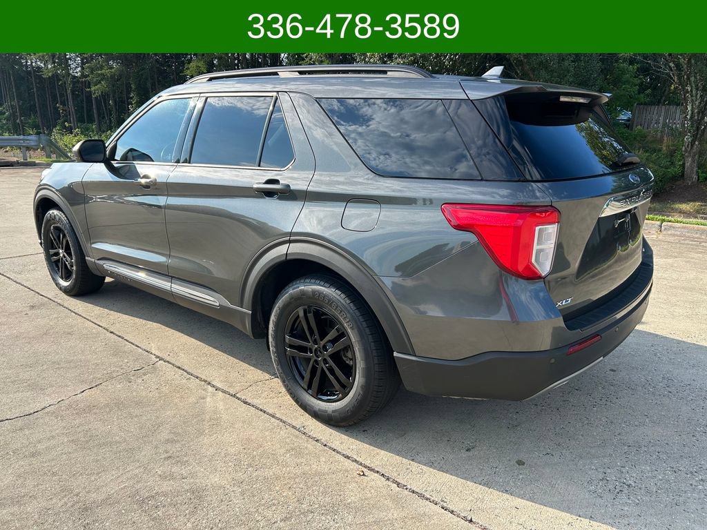 Used 2020 Ford Explorer XLT w/ Equipment Group 202A AWD/4WD image 3
