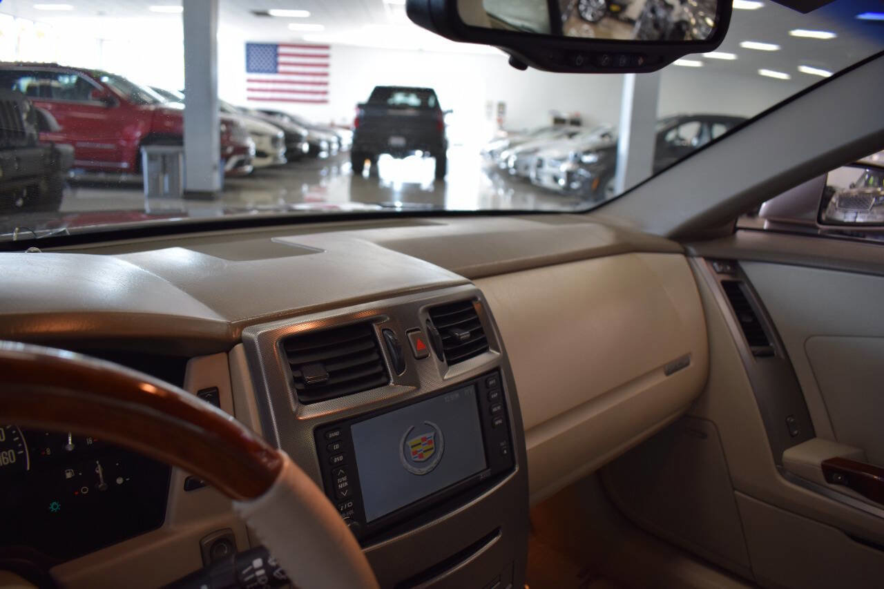 Used 2005 Cadillac XLR image 85