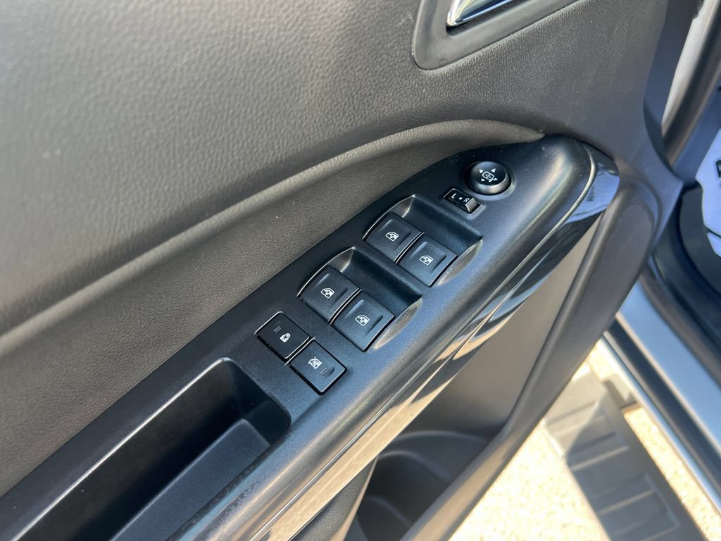 Used 2016 GMC Canyon SLE w/ All Terrain Package AWD/4WD image 11