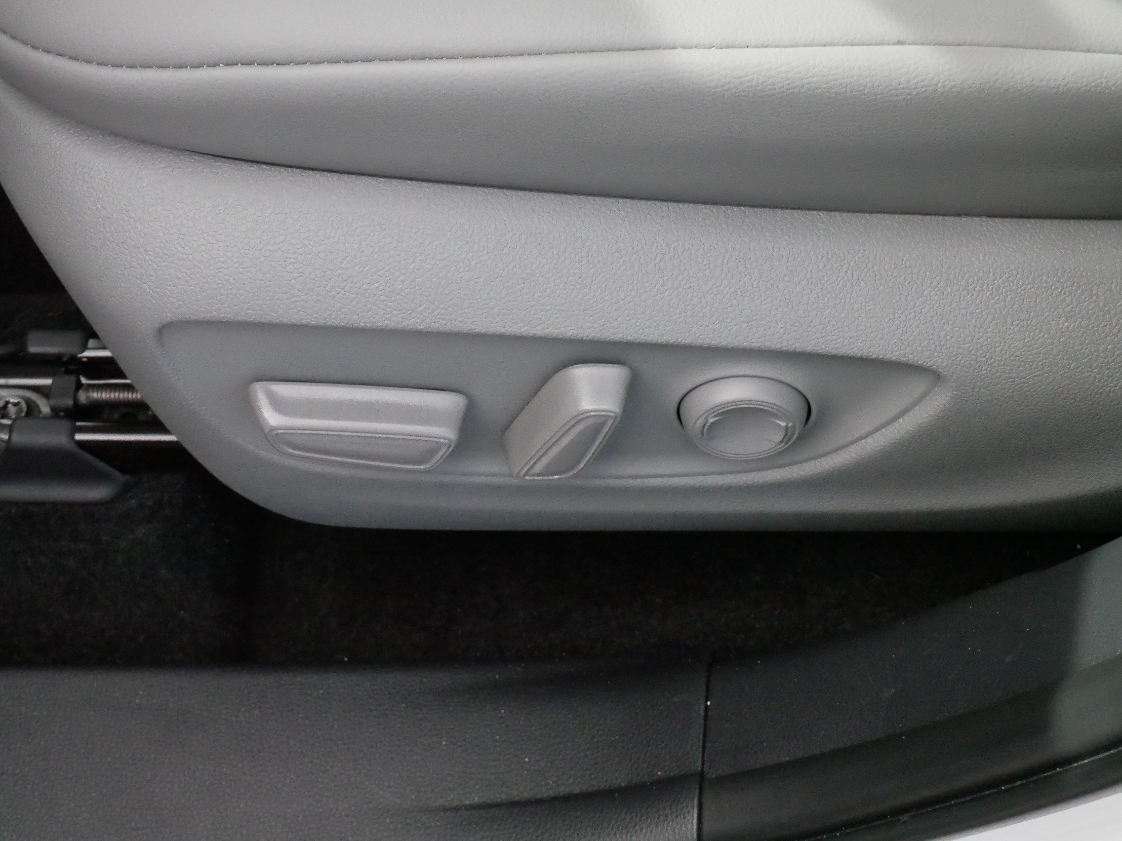 Certified 2026 Toyota Highlander XLE AWD/4WD image 20