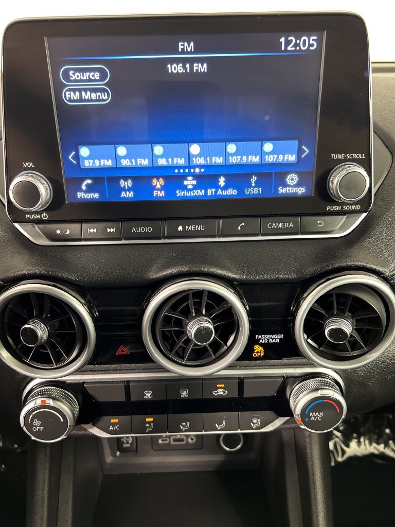 Used 2024 Nissan Sentra SV FWD image 14