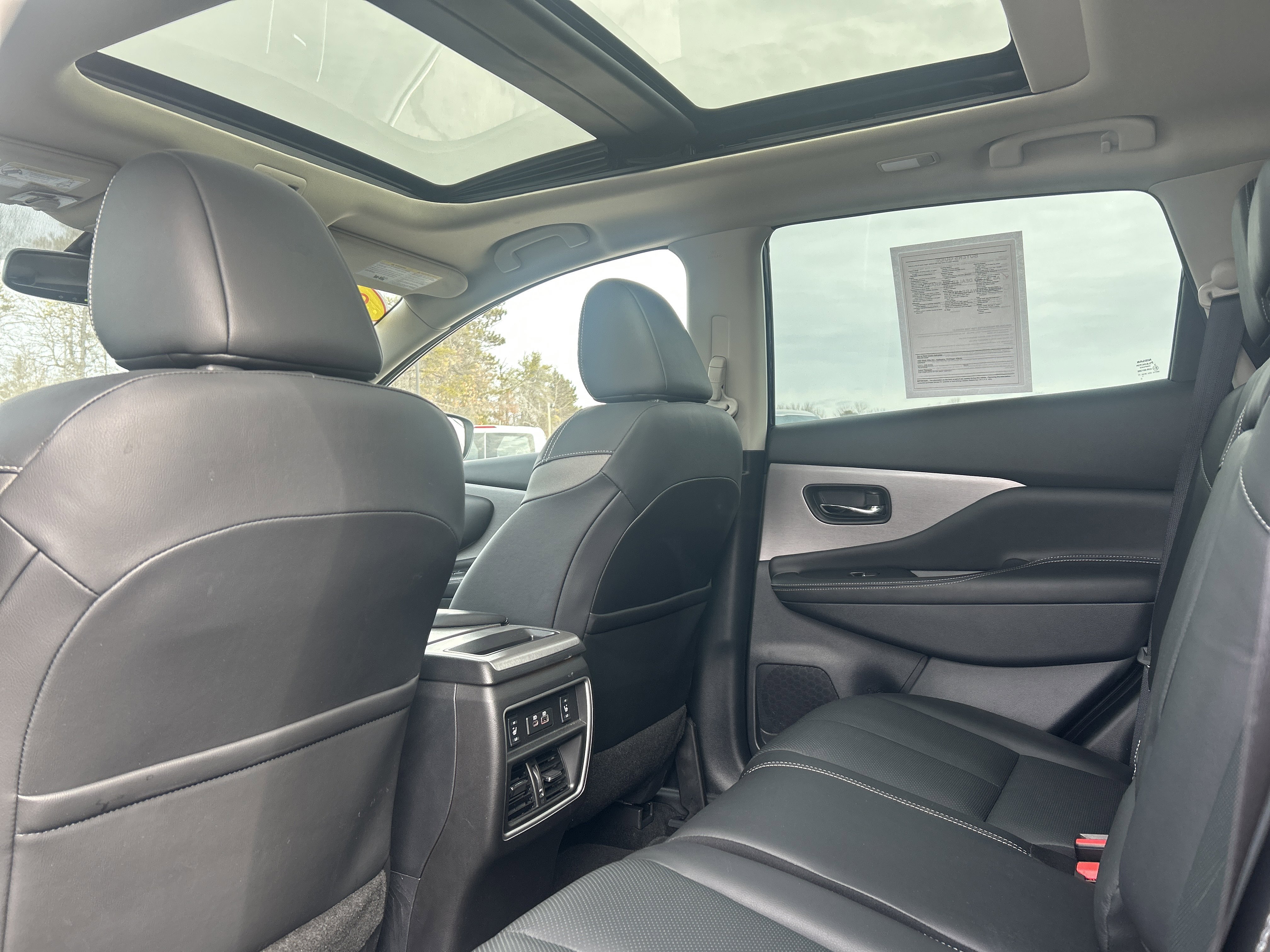 Used 2020 Nissan Murano SL image 9