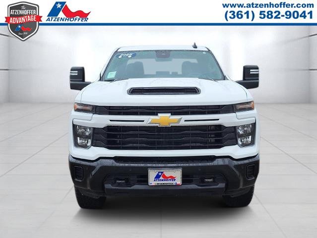 Used 2025 Chevrolet Silverado 2500 Custom w/ Custom Value Package image 2