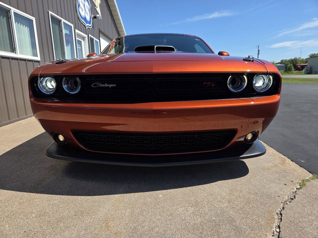 Used 2021 Dodge Challenger R/T Scat Pack w/ Shaker Package RWD image 7