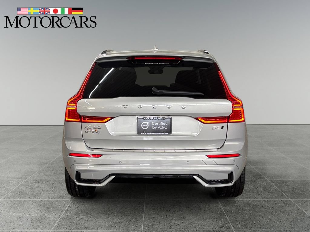 Certified 2023 Volvo XC60 B5 Plus w/ Protection Package Premier AWD/4WD image 4