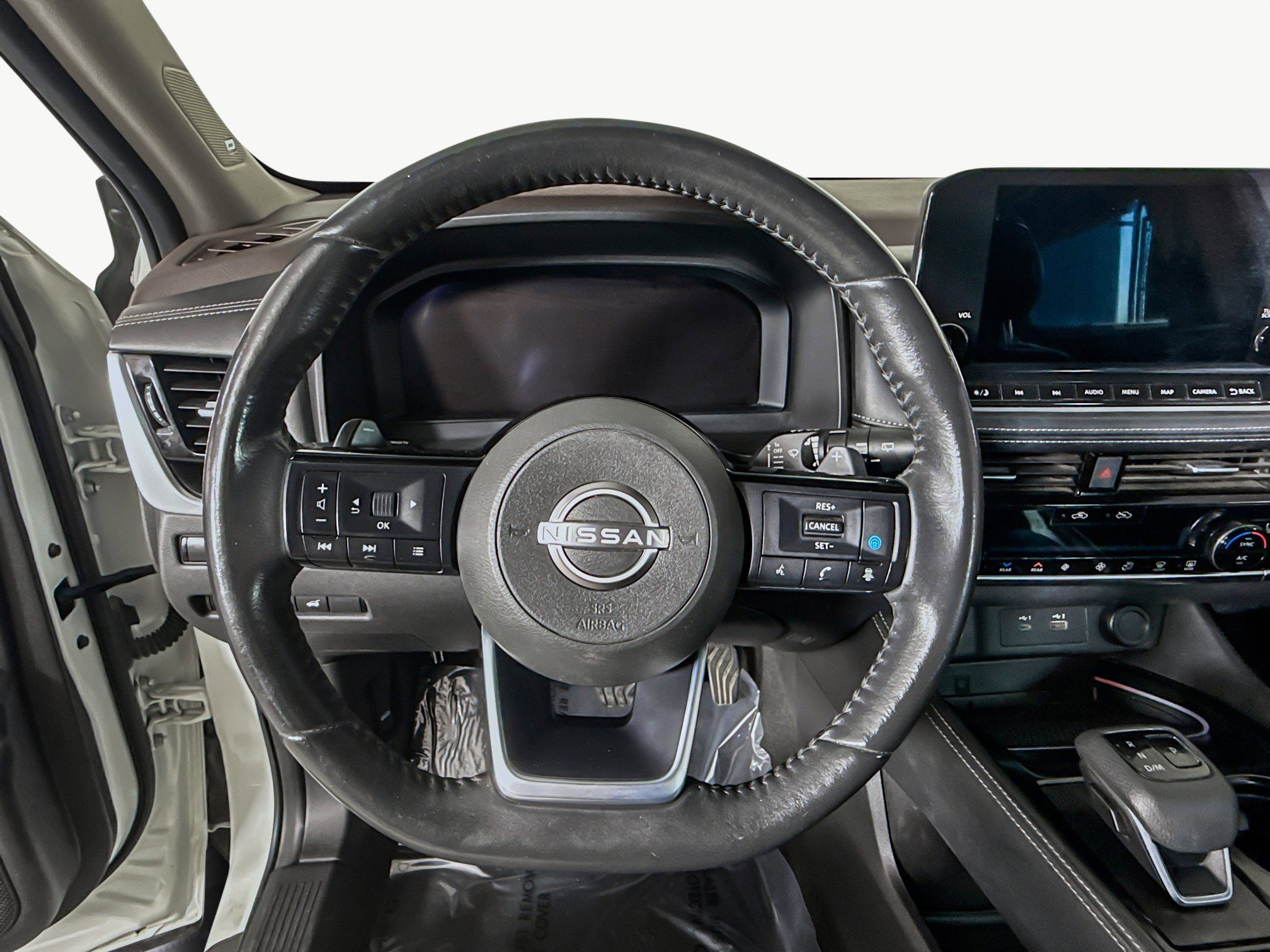 Used 2022 Nissan Rogue Platinum w/ Head-Up Display Package image 13