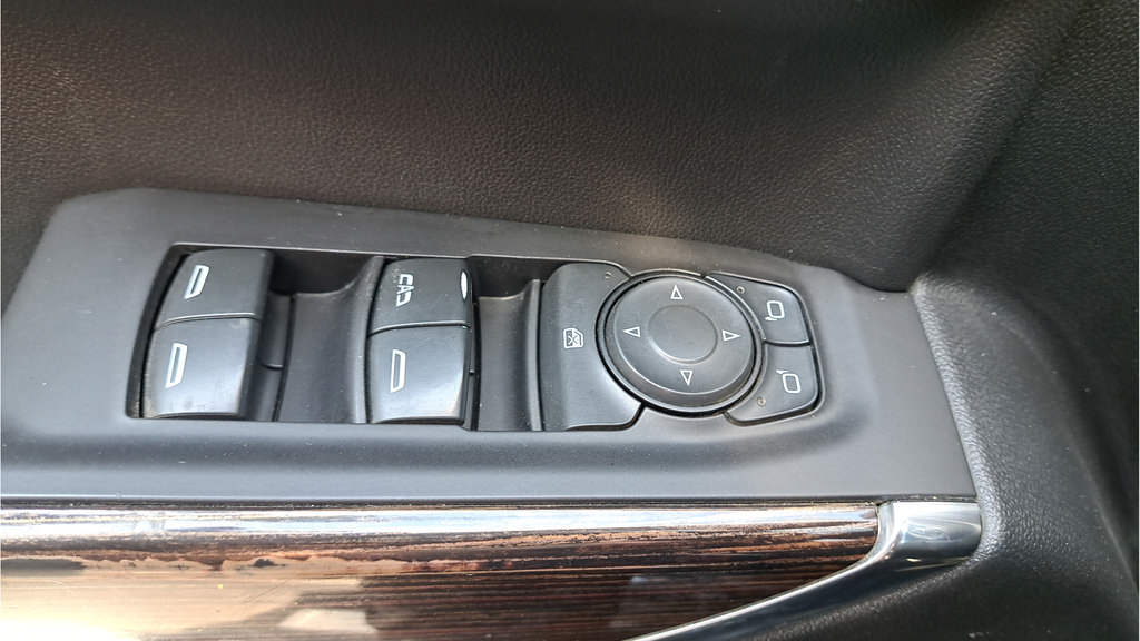Used 2021 GMC Sierra 1500 SLE w/ Remote Start Package AWD/4WD image 25