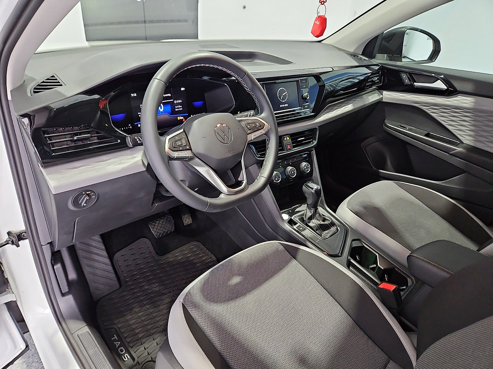 Certified 2023 Volkswagen Taos S FWD image 11
