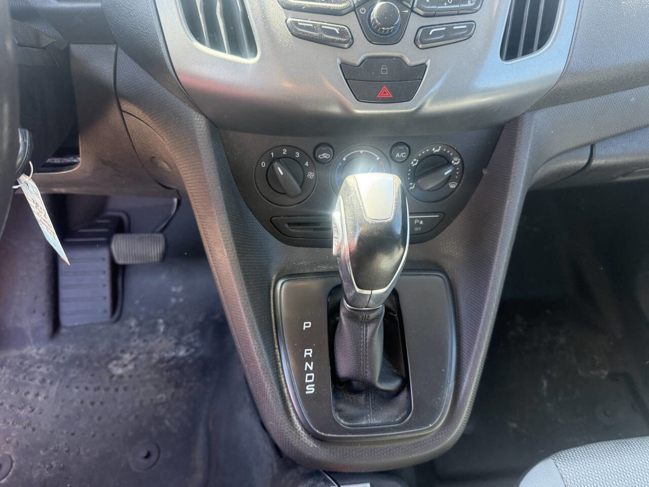 Used 2017 Ford Transit Connect XL image 26