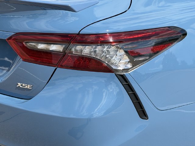 Used 2023 Toyota Camry XSE FWD image 7
