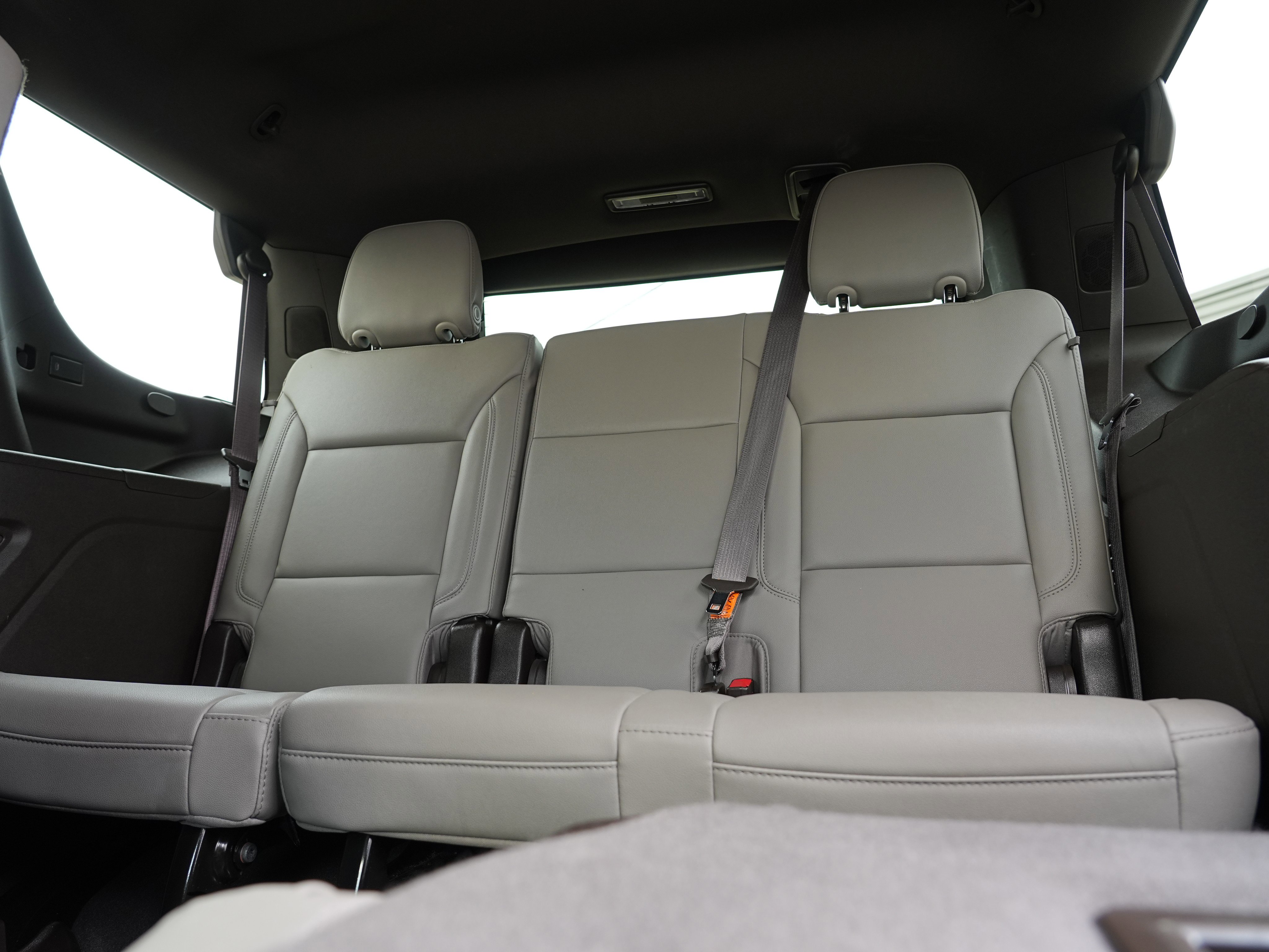 Used 2022 Chevrolet Tahoe LT w/ Luxury Package AWD/4WD image 31
